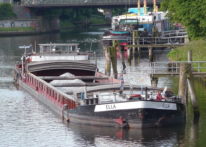 Klughafen ELLA - ENI 4004810 - ShipSpotting.com - Ship Photos, Information ... photo