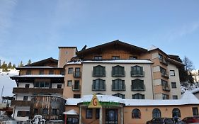 Hotel Gruenwaldkopf Обертауэрн Exterior photo