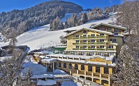 Hotel Berner Целль-ам-Зе Exterior photo