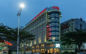 Отель Ibis Dongguan Dongcheng Exterior photo