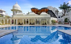 Swaroop Vilas - Lake Facing Boutique Hotel Удайпур Exterior photo