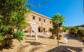 Вилла Agriturismo Vecchia Masseria Charme&Relax Сан-Микеле-ди-Ганцария Exterior photo