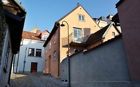 Хостел Visby Logi & Vandrarhem Exterior photo