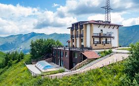 Hotel Goodaura Гудаури Exterior photo