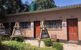 Хостел Lusaka Backpackers Exterior photo