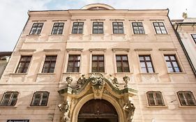 Petra Inn Apartments In Historical Palace Братислава Exterior photo