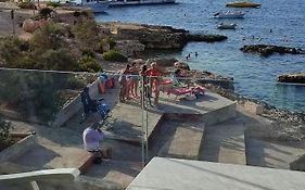 Beachfront With Seaviews Apartment No56 Award Winner Unbeatable Location For Closeness To The Sea Ideal For Guests Looking For Winter Spring And Autumn Breaks In Sunny Malta Also Ideal For Coastal Hikers Меллиеха Exterior photo