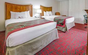 Отель Ramada By Wyndham Metairie New Orleans Airport Exterior photo