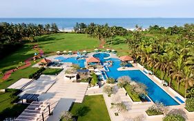 Kenilworth Resort & Spa, Goa Уторда Exterior photo