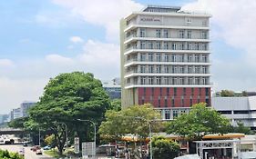 Aqueen Hotel Paya Lebar Сингапур Exterior photo