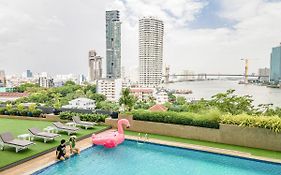 Montien Riverside Hotel Бангкок Exterior photo