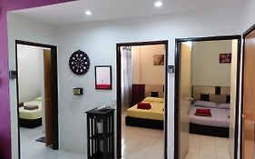 Penang Tanjung Bungah Medium Cost Apartment Stay Exterior photo