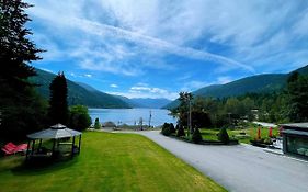 Kokanee Glacier Resort Нельсон Exterior photo