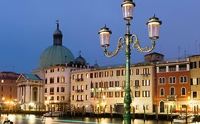Hotel Carlton On The Grand Canal Венеция Exterior photo