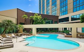 Отель Doubletree By Hilton San Antonio Airport Exterior photo