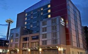 Отель Hyatt Place Seattle Downtown Exterior photo