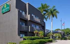 Отель La Quinta By Wyndham Ft. Myers - Sanibel Gateway Форт Майерс Exterior photo
