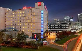 Отель Ibis Gurgaon Golf Course Road - An Accor Brand Exterior photo