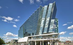 Отель Doubletree By Hilton Edmonton Downtown Exterior photo