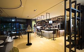 Отель Ibis Styles Ambassador Seoul Gangnam Exterior photo