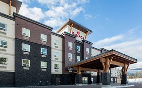 Отель Ramada By Wyndham Ревелсток Exterior photo