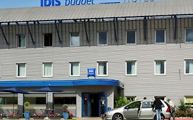 Отель Ibis Budget Charleroi Airport Exterior photo