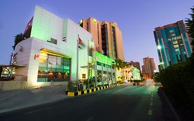 Holiday Inn - Suites Kuwait Salmiya, An Ihg Hotel Кувейт Exterior photo