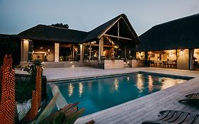 Bukela Game Lodge - Заповедник Амакхала Exterior photo