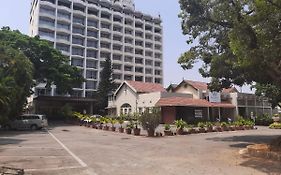 Отель Woodlands Бангалор Exterior photo