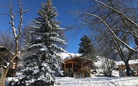 Camping, Hotel De Plein Air Les Cariamas Шатору-лез-Альп Exterior photo