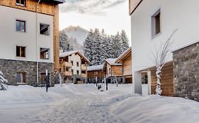 Priva Alpine Lodge Ленцерхайде Exterior photo