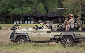 Mohlabetsi Safari Lodge Худспрут Exterior photo