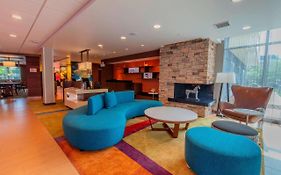 Fairfield Inn & Suites By Marriott Atlanta Вудсток Exterior photo