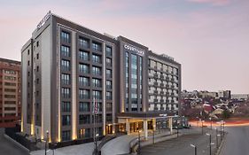 Отель Courtyard By Marriott Ташкент Exterior photo