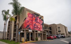 Hotel Milagro Чула-Виста Exterior photo