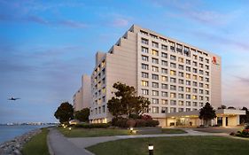 Отель San Francisco Airport Marriott Waterfront Берлингейм Exterior photo