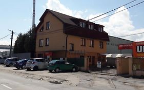 Ubytovna A Penzion Tavros Жилина Exterior photo