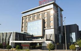 Ramada Hotel & Suites By Wyndham Erbil 32 Park Exterior photo