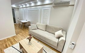 White And Cozy Full Apartment In Centre, Кишинёв Exterior photo