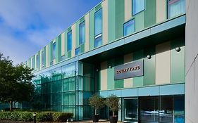 Отель Courtyard By Marriott London Gatwick Airport Кролей Exterior photo