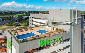 Отель Ibis Styles Belem Hangar Exterior photo