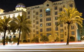 Le Park Hotel Доха Exterior photo