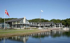 Hotel Strandtangen Скиве Exterior photo