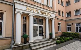 Hotel Bristol Кельце Exterior photo