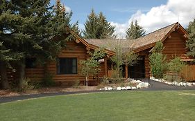 The Hatchet Resort Моран Exterior photo
