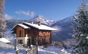 Magnifique Chalet Valerie 5 Chambres A Coucher & Vue Unique Грион Exterior photo