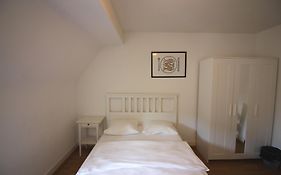 Rent A Home Eptingerstrasse - Self Check-In Базель Room photo