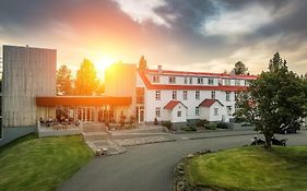 Gistihusith - Lake Hotel Эгильсстадир Exterior photo