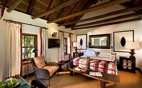 Отель Bushmans Kloof Wilderness Reserve And Wellness Retreat Клануильям Exterior photo