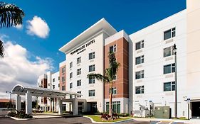 Towneplace Suites By Marriott Miami Хомстед Exterior photo